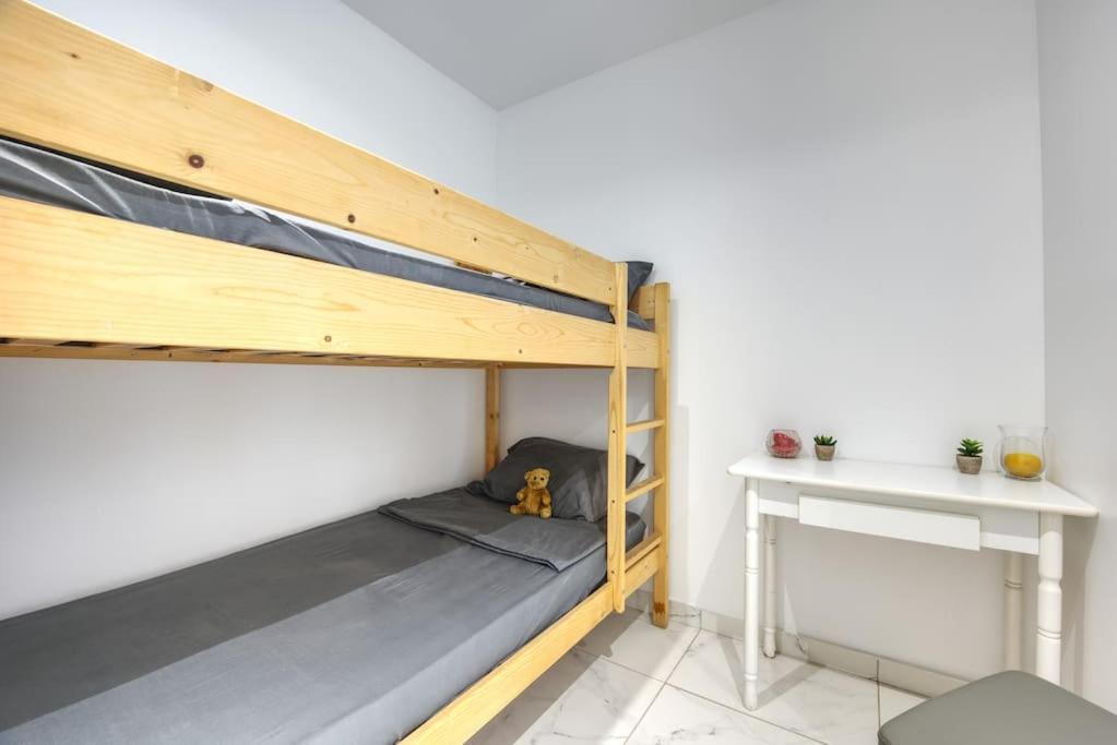 Ferienwohnung Appt P2 De 1 A 6 Pers A Rognac Exterior foto