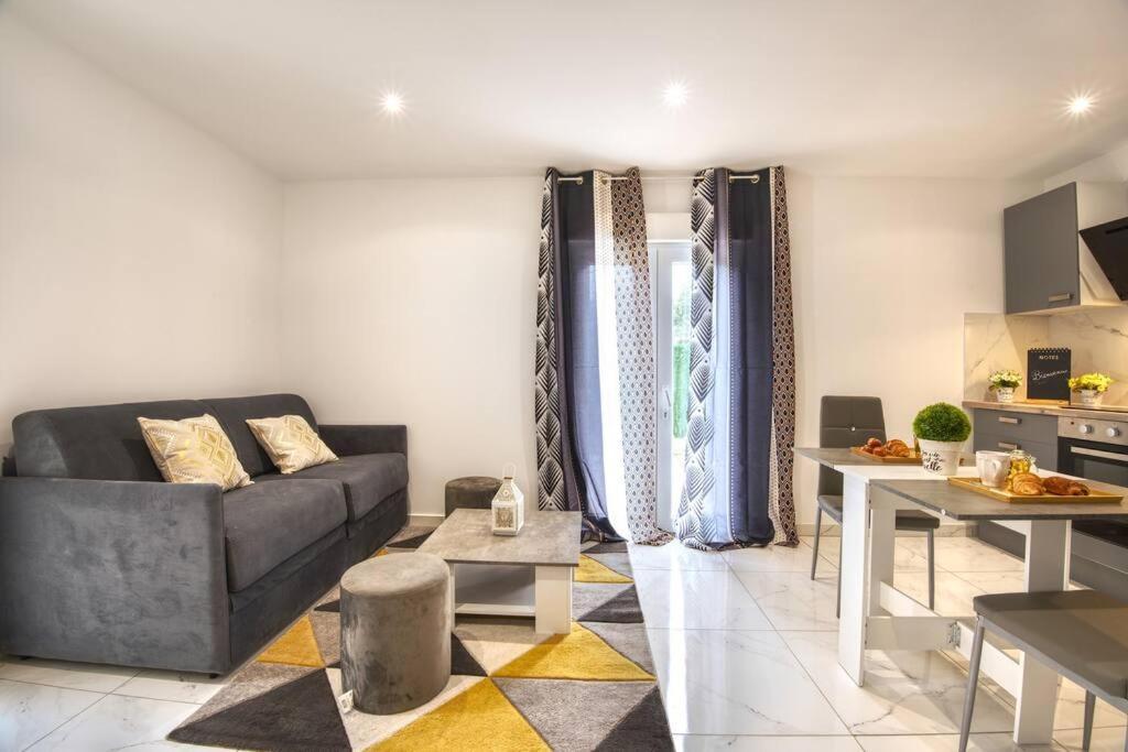Ferienwohnung Appt P2 De 1 A 6 Pers A Rognac Exterior foto