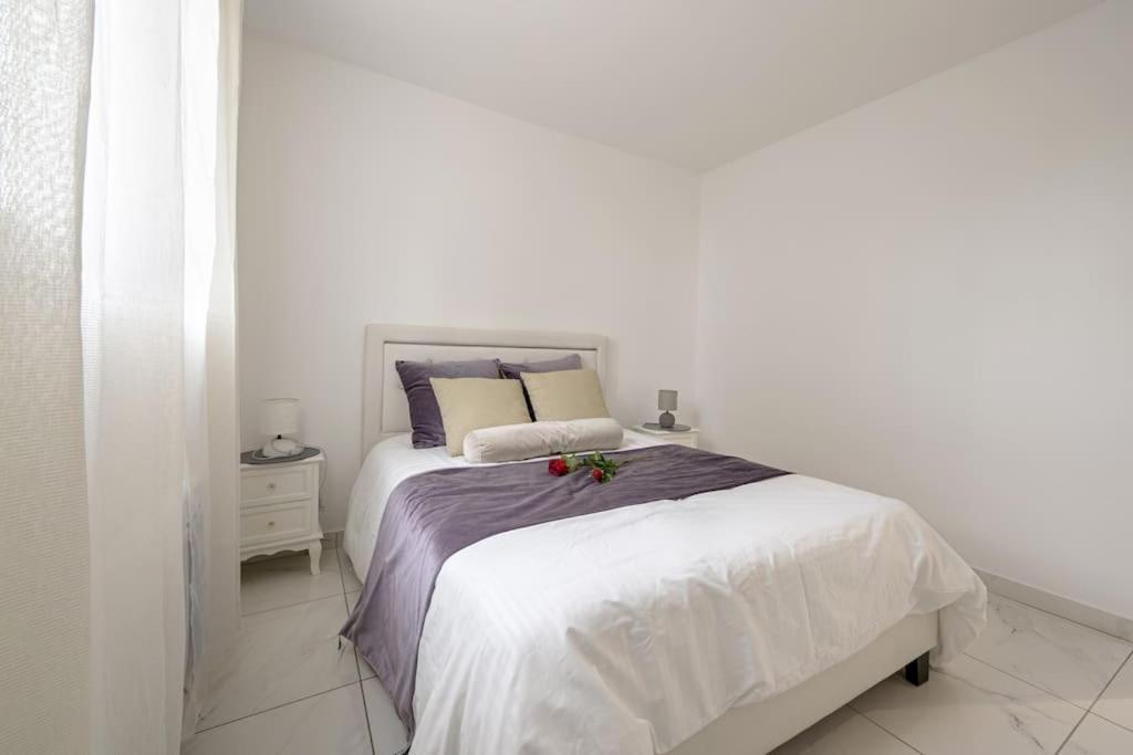 Ferienwohnung Appt P2 De 1 A 6 Pers A Rognac Exterior foto