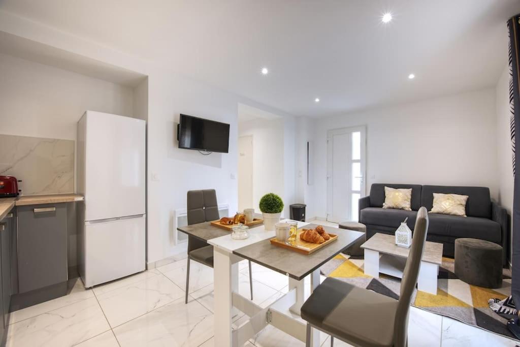 Ferienwohnung Appt P2 De 1 A 6 Pers A Rognac Exterior foto