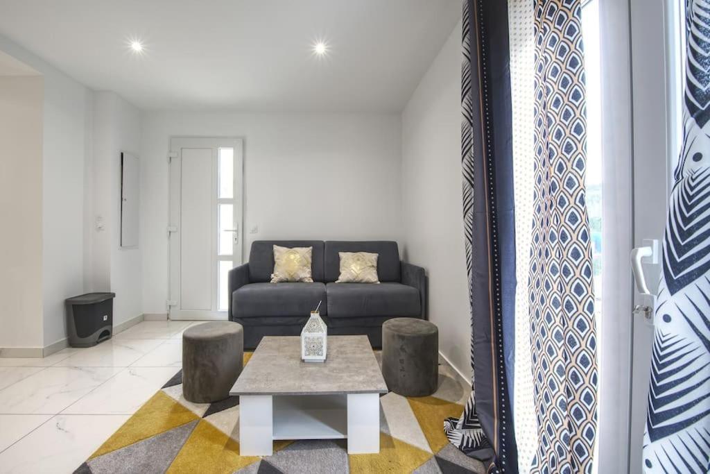 Ferienwohnung Appt P2 De 1 A 6 Pers A Rognac Exterior foto