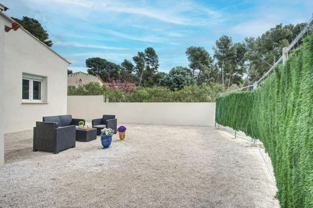 Ferienwohnung Appt P2 De 1 A 6 Pers A Rognac Exterior foto